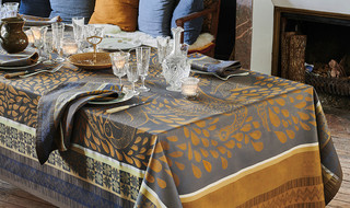 Garnier Thiebaut Tablecloths