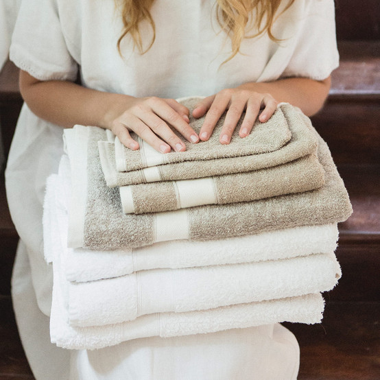 Simi Guest Towel in Optic White