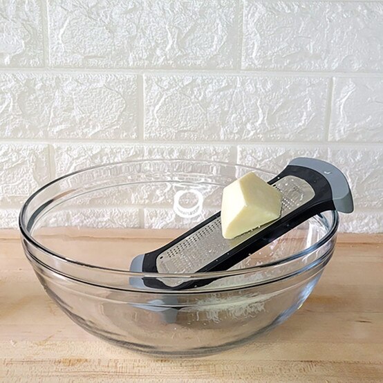 Mixing Bowl Grater Fine Grater for Zesting & Spicing - Black and Grey