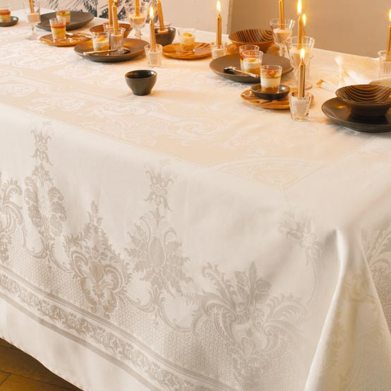 Beauregard Ivoire Tablecloth