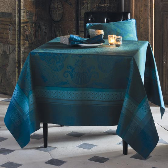 Isaphire Emeraude Tablecloth