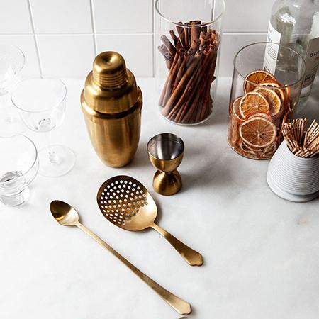 Farmhouse Chic: New Farmhouse Pottery